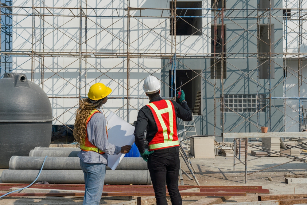 4 Ways The Right Process Oil Can Benefit Commercial Construction