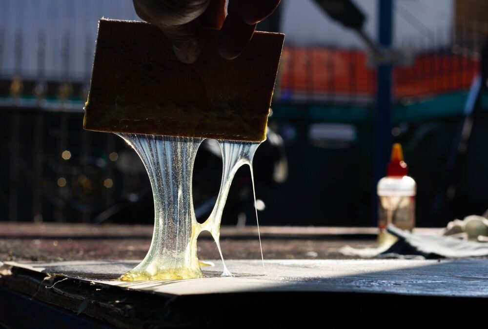 Naphthenic Oil Suppliers: 7 Questions to Ask Before You Choose a Process Oil